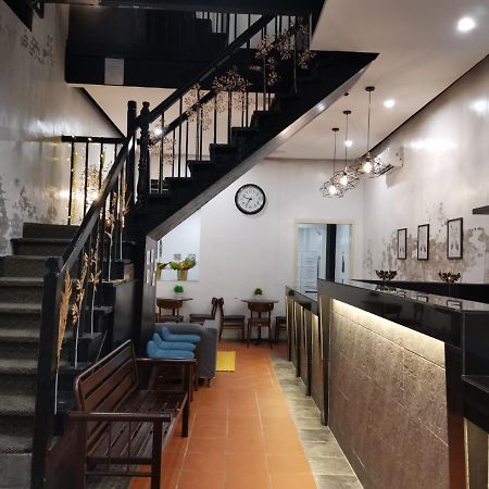 G Fortune Guest House+ George Town Buitenkant foto