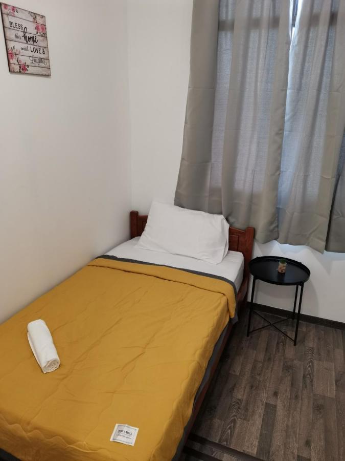 G Fortune Guest House+ George Town Buitenkant foto