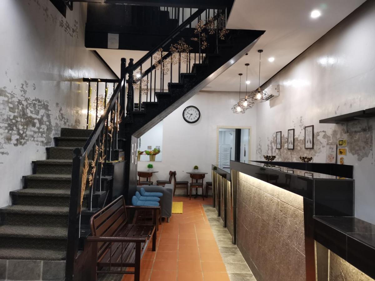 G Fortune Guest House+ George Town Buitenkant foto