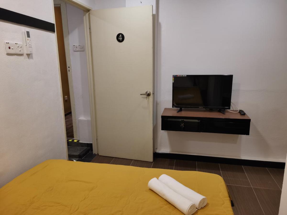 G Fortune Guest House+ George Town Buitenkant foto