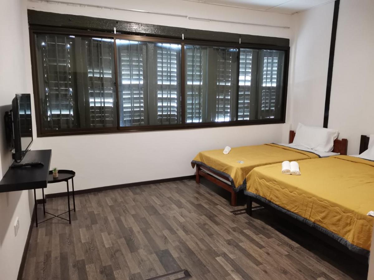 G Fortune Guest House+ George Town Buitenkant foto