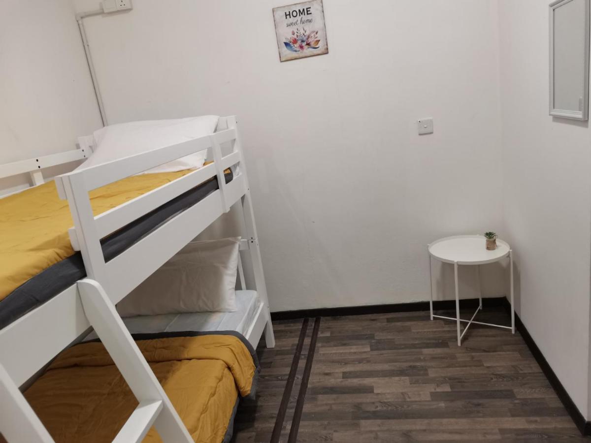 G Fortune Guest House+ George Town Buitenkant foto
