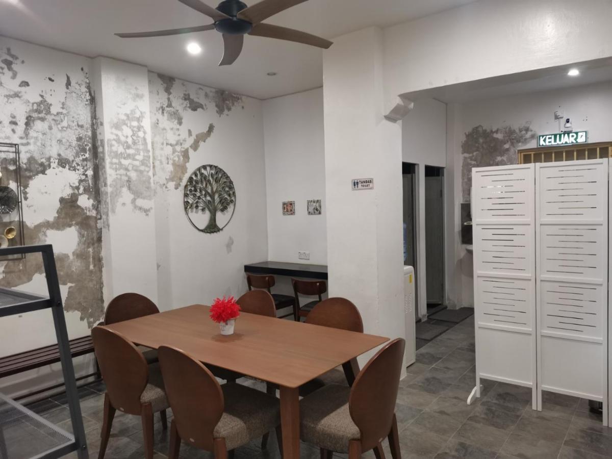 G Fortune Guest House+ George Town Buitenkant foto